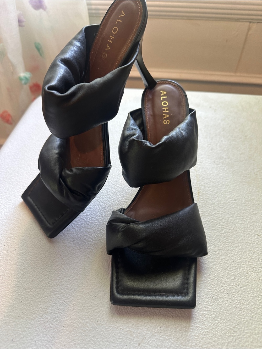 ALOHAS Black Leather Twisted Strap Square Toe Heeled Mules EU 39 US 9 - Picture 2 of 5